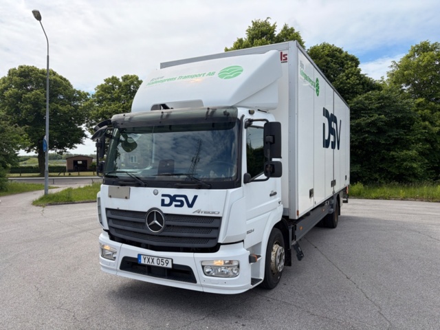 1368223-2 Skåpbil med öppningsbar sida - Mercedes-Benz Trucks Atego -2018