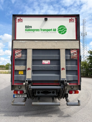 1368223-7 Skåpbil med öppningsbar sida - Mercedes-Benz Trucks Atego -2018