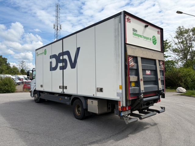 1368223-10 Skåpbil med öppningsbar sida - Mercedes-Benz Trucks Atego -2018