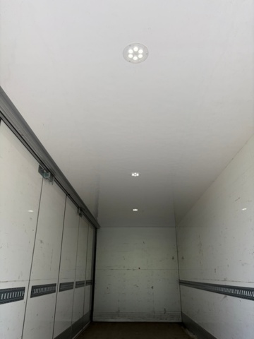 1368223-30 Skåpbil med öppningsbar sida - Mercedes-Benz Trucks Atego -2018