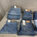 1542690-5 Stort jeansparti – LEE, Wrangler, Nudie Jeans, Superdry m.fl. | 140+ nya plagg med etikett
