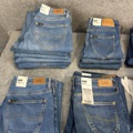 1542690-8 Stort jeansparti – LEE, Wrangler, Nudie Jeans, Superdry m.fl. | 140+ nya plagg med etikett
