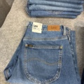 1542690-23 Stort jeansparti – LEE, Wrangler, Nudie Jeans, Superdry m.fl. | 140+ nya plagg med etikett