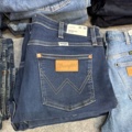 1542690-32 Stort jeansparti – LEE, Wrangler, Nudie Jeans, Superdry m.fl. | 140+ nya plagg med etikett