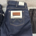 1542690-35 Stort jeansparti – LEE, Wrangler, Nudie Jeans, Superdry m.fl. | 140+ nya plagg med etikett