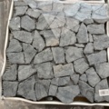 1475293-2 Samling med stenplattor på nät 30x30 cm