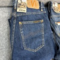 1542690-46 Stort jeansparti – LEE, Wrangler, Nudie Jeans, Superdry m.fl. | 140+ nya plagg med etikett