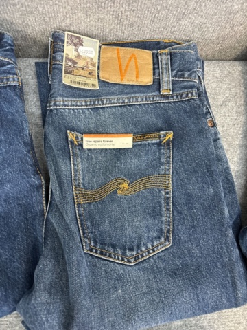 1542690-47 Stort jeansparti – LEE, Wrangler, Nudie Jeans, Superdry m.fl. | 140+ nya plagg med etikett