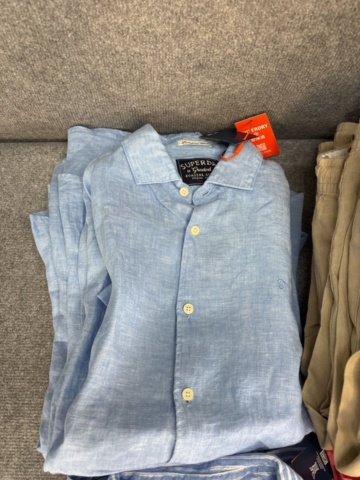 1542690-72 Stort jeansparti – LEE, Wrangler, Nudie Jeans, Superdry m.fl. | 140+ nya plagg med etikett