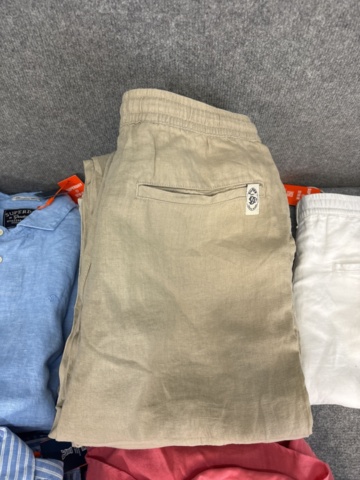1542690-73 Stort jeansparti – LEE, Wrangler, Nudie Jeans, Superdry m.fl. | 140+ nya plagg med etikett