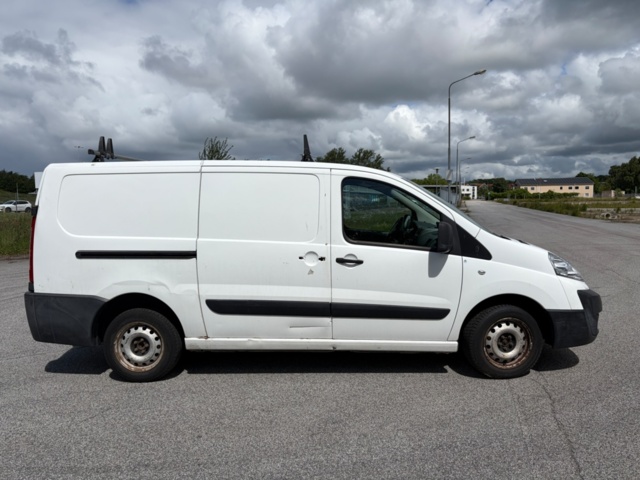 1368096-4 Toyota ProAce Skåpbil 2.0 D-4D Manuell, 128hk -2016