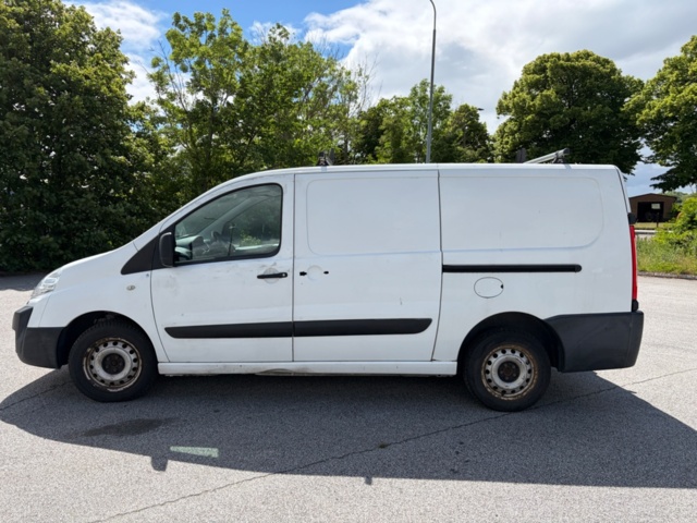 1368096-8 Toyota ProAce Skåpbil 2.0 D-4D Manuell, 128hk -2016