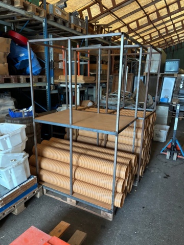 1475308-4 Stand for storage