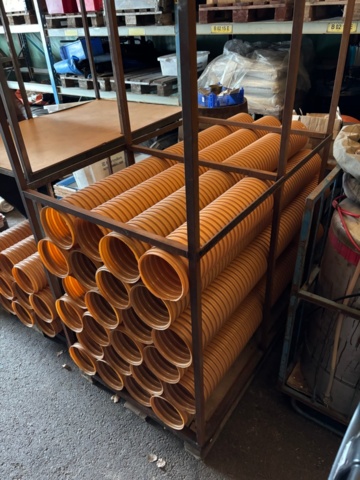 1475308-5 Stand for storage