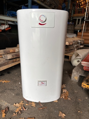 1475311-1 Water heater 70 L