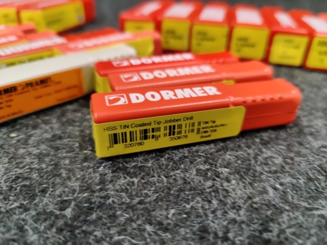 1542616-11 Borrsortiment Dormer
