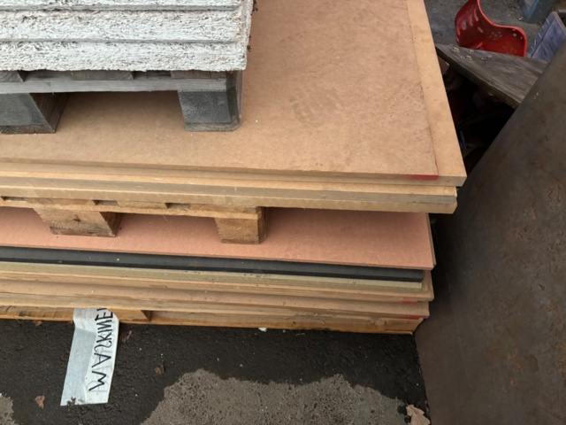 1475327-2 Samling med MDF-skivor 23 stycken