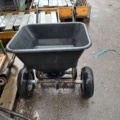 1475332-3 Gödselspridare / saltspridare – manuell