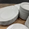 1541351-7 Ca 150 st Tallrikar och uppläggningsfat