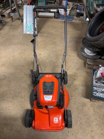 1475333-1 Gräsklippare – Husqvarna LB 251S – 2022