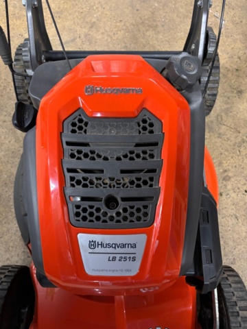 1475333-2 Gräsklippare – Husqvarna LB 251S – 2022