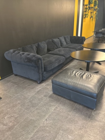 1539929-8 Möbler - soffa, sittpallar och bord - AZ Design