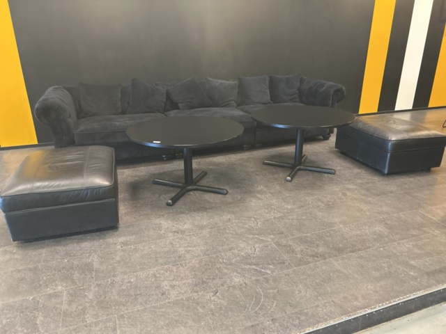 1539929-11 Möbler - soffa, sittpallar och bord - AZ Design