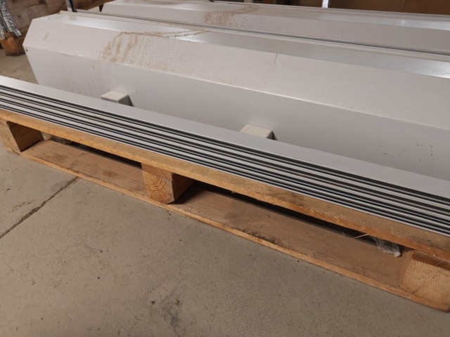 1485393-4 Electric slatted blinds 2 pcs