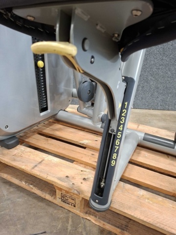 1542963-8 Rowing machine, TechnoGym
