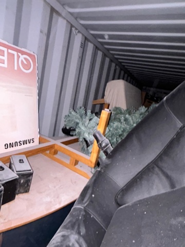 1192815-10 Contents of a 20-foot container