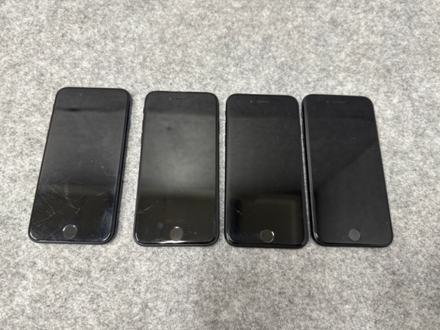 1535496-2 Mobiltelefoner 4 st - Apple iPhone SE (3:e generationen)
