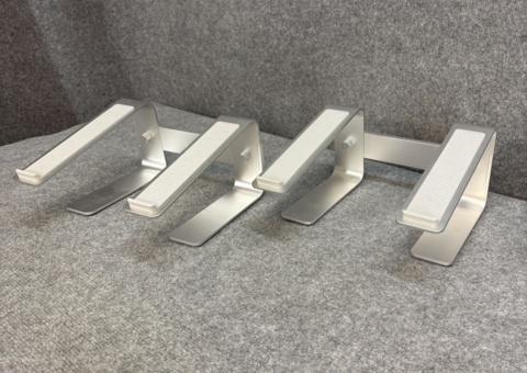 Laptop stand in Aluminum (2 pcs)