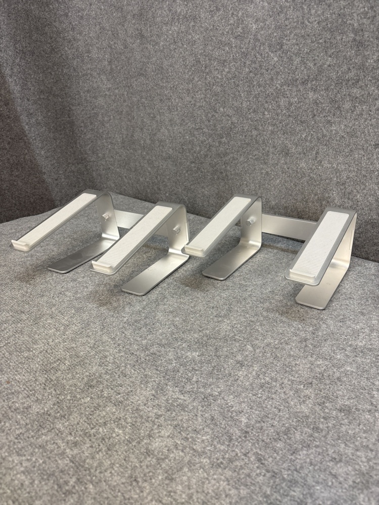 1542933-1 Laptop stand in Aluminum (2 pcs)