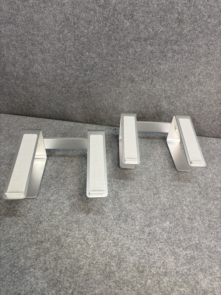 1542933-2 Laptop stand in Aluminum (2 pcs)