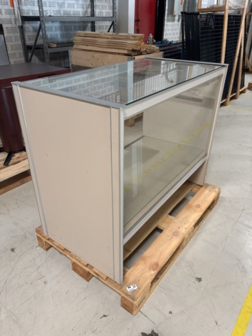 1373167-1 Glasmonter / displaydisk
