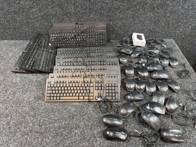 1516357-1 Samling med tangentbord och datormöss - HP, Logitech