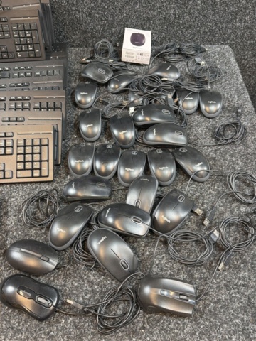 1516357-8 Samling med tangentbord och datormöss - HP, Logitech