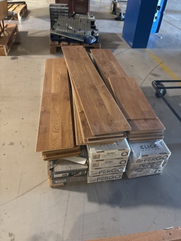 1373183-4 Samling med laminatgolv – Pergo Click System