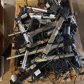 1373186-3 Samling med ställdon och elektronik / kontorsutrustning – LINAK / OKIN