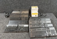 1516358 Samling med tangentbord, webbkameror och USB-Ethernet-adaptrar