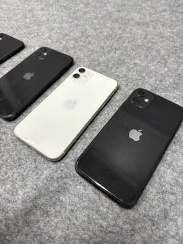 1535499-3 Mobiltelefoner 4 st - Apple iPhone 11