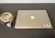 1511296 MacBook Air A1466 med laddare