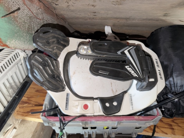 1533301-13 Motorcrosskläder, stövlar, m.m.