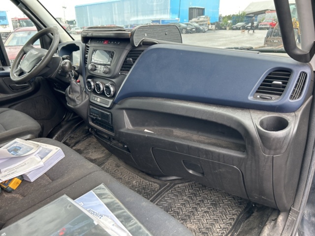 1504257-24 Kranbil Iveco Daily 70-180H Chassi Cab 3.0 JTD Manuell, 180hk, 2018