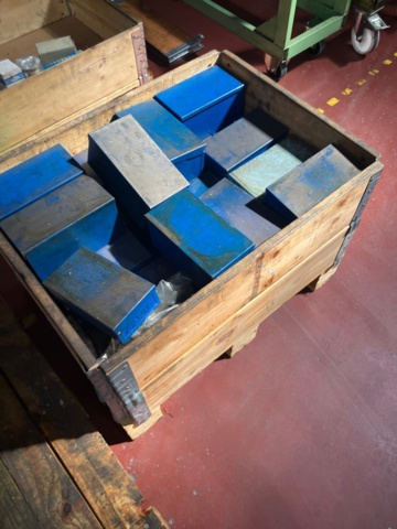 1475338-1 Collection of tin boxes