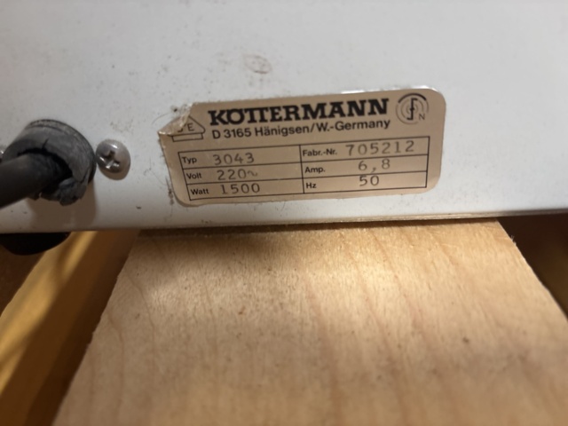 1373157-3 Vattenbad / laboratorievärmare – Köttermann Typ 3043