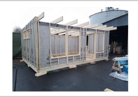 Image representing the auction - Disposal of house frames