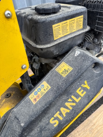 1535519-8 Ground vibrator, generator, compressor