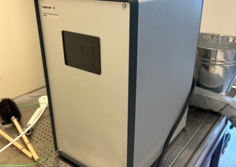 Precision steam generator with filter housing - Cellkraft E-6000