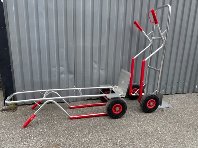 1535520-8 Warehouse trolleys and aluminum ladders